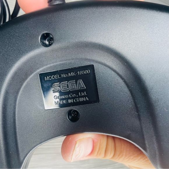 Sega Genesis Mini  Genesis gaming console with controllers Christmas gift gamer - Picture 6 of 13